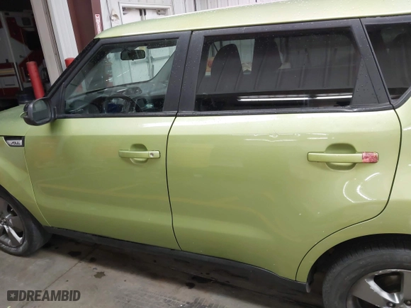 2017 Kia Soul with VIN KNDJN2A24H7879913, listed as a IAAI auction lot 41773892 with 1 mi miles. Bid and sale history available at carsss.com. Image 14.
