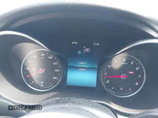 2019 Mercedes-Benz C 300 с VIN 55SWF8DB0KU308453, выставлен на аукционе IAAI как лот 42018308 с пробегом 43 850 миль миль и . История ставок и продаж доступна на DreamBid. Изображение 7.