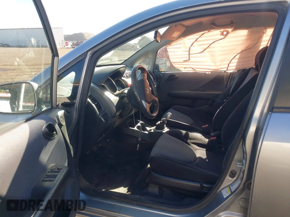 2007 Honda Fit Sport with VIN JHMGD37657S055233, listed as a IAAI auction lot 42194843 with 190,715 mi miles and . Bid and sale history available at DreamBid. Image 5.