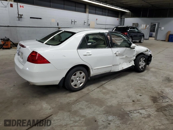 2007 Honda Accord LX with VIN 3HGCM56467G707085, listed as a Copart auction lot 56169445 with 184,254 mi miles and Salvage title. Bid and sale history available at DreamBid. Image 3.