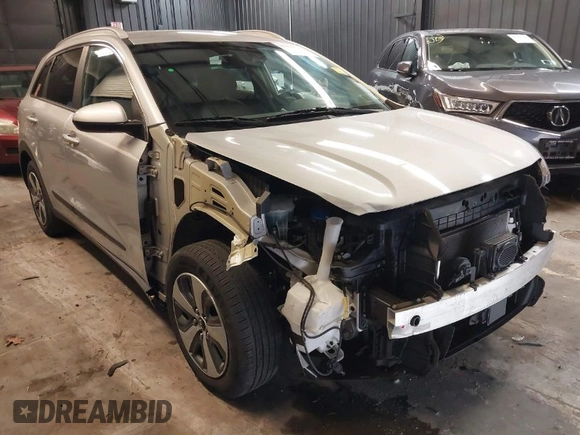 2019 Kia Niro LX with VIN KNDCB3LC5K5320824, listed as a IAAI auction lot 41996036 with 66,717 mi miles. Bid and sale history available at carsss.com. Image 1.