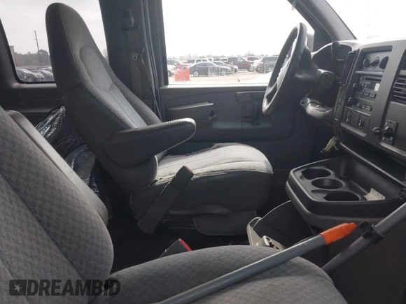 2007 Chevrolet Express Passenger with VIN 1GAHG39U671185576, listed as a IAAI auction lot 41551300 with Not provided miles and . Bid and sale history available at DreamBid. Image 5.
