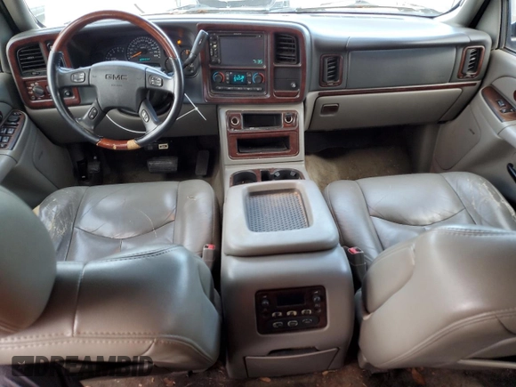 2005 GMC Yukon SLT with VIN 1GKEK13T95J198756, listed as a Copart auction lot 75024854 with 224,615 mi miles and Salvage Title. Bid and sale history available at carsss.com. Image 8.