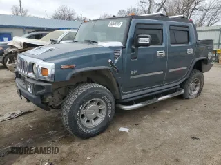 2005 Hummer H2 SUT with VIN 5GRGN22U95H115294, listed as a Copart auction lot 44549255 with 142,765 mi miles and Salvage Title. Bid and sale history available at carsss.com. Image 1.