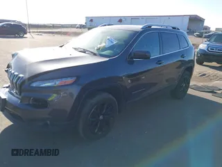 2016 Jeep Cherokee Latitude with VIN 1C4PJMCB8GW162224, listed as a IAAI auction lot 41847908 with 141,642 mi miles and . Bid and sale history available at carsss.com. Image 2.