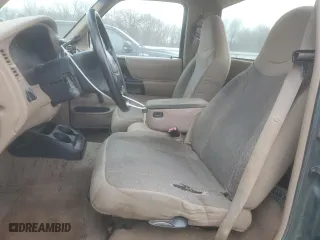 2000 Ford Ranger XL with VIN 1FTYR10C7YPB07686, listed as a Copart auction lot 44634425 with 190,204 mi miles and Salvage Title. Bid and sale history available at carsss.com. Image 7.