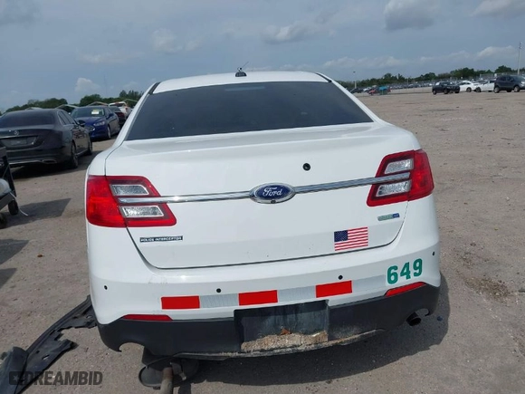 2016 Ford Sedan Police Interceptor with VIN 1FAHP2MK9GG109991, listed as a IAAI auction lot 41765235 with NaN miles. Bid and sale history available at carsss.com. Image 17.