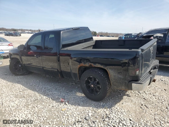 2011 Chevrolet Silverado 1500 LT with VIN 1GCRKSE38BZ218475, listed as a Copart auction lot 48694245 with 199,332 mi miles and Clean Title. Bid and sale history available at carsss.com. Image 2.