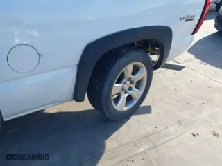 2003 Chevrolet Silverado 1500 LS with VIN 2GCEC19T231309266, listed as a IAAI auction lot 41304199 with 181,761 mi miles. Bid and sale history available at carsss.com. Image 18.