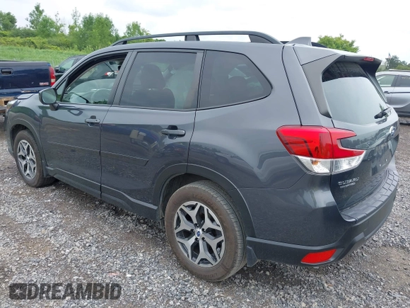 2021 Subaru Forester Premium with VIN JF2SKAJC0MH492913, listed as a IAAI auction lot 42709805 with 35,464 mi miles and . Bid and sale history available at DreamBid. Image 3.