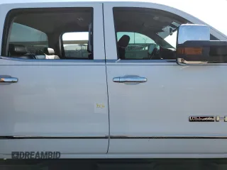 2017 GMC Sierra 2500HD SLT with VIN 1GT12TEY5HF180714, listed as a Copart auction lot 73721334 with 0 mi miles and Non Repairable. Bid and sale history available at carsss.com. Image 9.