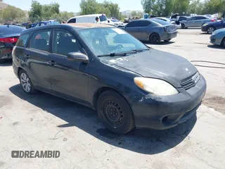 2006 Toyota Matrix STD z VIN 2T1KR32E96C613614, wystawiony jako IAAI lot #42271396 z przebiegiem 267 688 mil mil oraz . Historia ofert i sprzedaży dostępna na DreamBid. Obrazek 1.