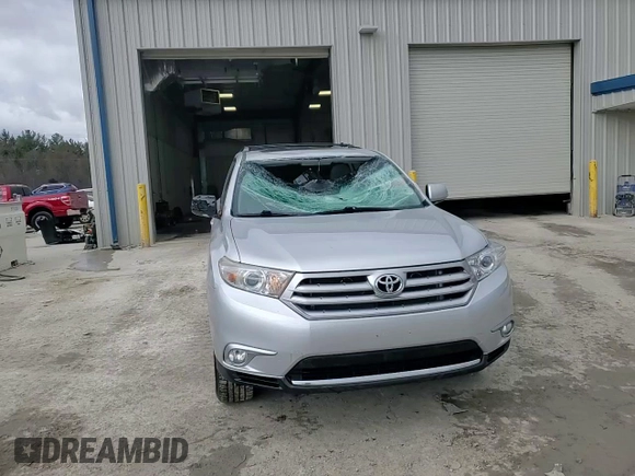 2012 Toyota Highlander Limited with VIN 5TDDK3EHXCS154339, listed as a Copart auction lot 51834175 with 152,092 mi miles and Non Repairable. Bid and sale history available at carsss.com. Image 14.