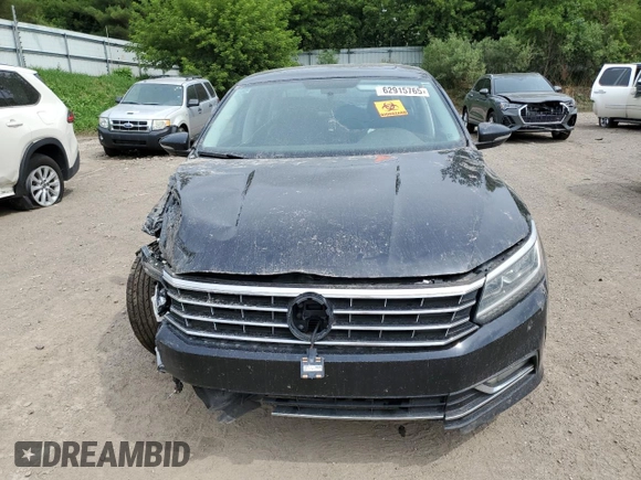 2018 Volkswagen Passat SE with VIN 1VWBA7A31JC030502, listed as a Copart auction lot 62915765 with 156,760 mi miles and Clean title. Bid and sale history available at DreamBid. Image 5.