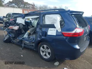 2020 Toyota Sienna LE Auto Access Seat with VIN 5TDKZ3DC5LS029855, listed as a IAAI auction lot 40682719 with Not provided miles and . Bid and sale history available at DreamBid. Image 3.