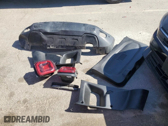 2021 Jeep Renegade Latitude with VIN ZACNJDB10MPM49868, listed as a Copart auction lot 53127945 with 46,956 mi miles and Salvage title. Bid and sale history available at DreamBid. Image 12.