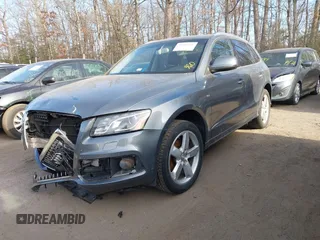 2012 Audi Q5 3.2L Premium Plus with VIN WA1DKAFP0CA022868, listed as a IAAI auction lot 41759336 with 139,088 mi miles. Bid and sale history available at carsss.com. Image 2.