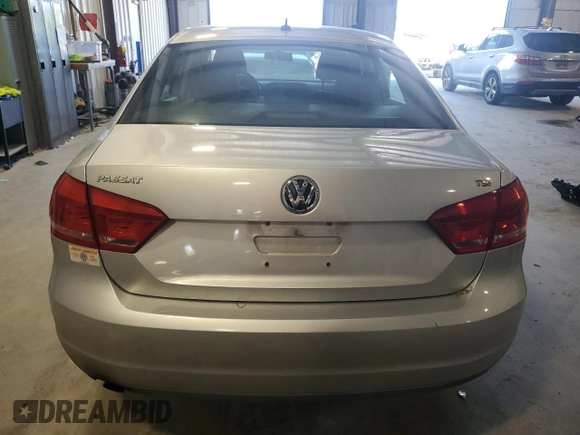 2015 Volkswagen Passat S with VIN 1VWAS7A36FC005031, listed as a Copart auction lot 52231825 with 168,247 mi miles and Clean title. Bid and sale history available at DreamBid. Image 6.