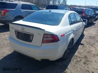 2007 Acura TL with VIN 19UUA66247A018775, listed as a IAAI auction lot 41848413 with 141,381 mi miles. Bid and sale history available at carsss.com. Image 4.