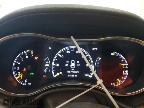2017 Jeep Grand Cherokee Overland z VIN 1C4RJFCG8HC809868, wystawiony jako Copart lot #64056155 z przebiegiem 54 136 mil mil oraz Szkoda całkowita • Salvage title. Historia ofert i sprzedaży dostępna na DreamBid. Obrazek 9.