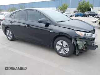 2020 Hyundai Ioniq Blue z VIN KMHC65LC4LU231135, wystawiony jako IAAI lot #41714175 z przebiegiem 199 634 mil mil oraz . Historia ofert i sprzedaży dostępna na DreamBid. Obrazek 1.