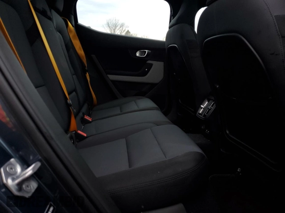 2022 Polestar 2 z VIN LPSED3KA6NL051521, wystawiony jako Copart lot #46434805 z przebiegiem 19 110 mil mil oraz Szkody całkowita. Historia ofert i sprzedaży dostępna na DreamBid. Obrazek 10.