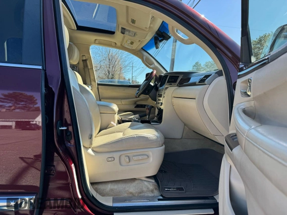 2013 Lexus LX 570 with VIN JTJHY7AX0D4091184, listed as a Copart auction lot 52757735 with 187,817 mi miles and Clean title. Bid and sale history available at DreamBid. Image 5.