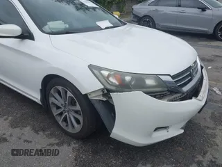 2014 Honda Accord Sedan Sport with VIN 1HGCR2F51EA068845, listed as a IAAI auction lot 41885619 with 201,542 mi miles. Bid and sale history available at carsss.com. Image 17.