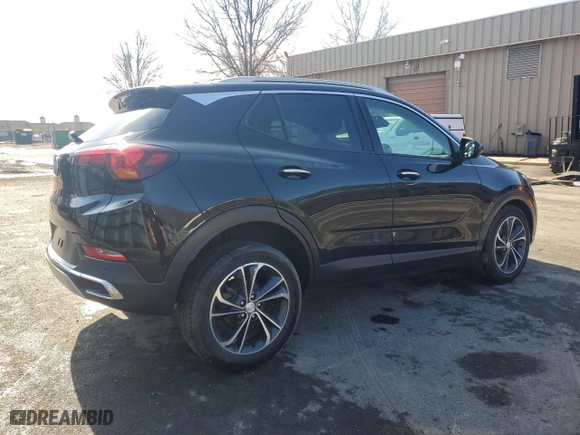 2020 Buick Encore GX Essence with VIN KL4MMGSL9LB106536, listed as a Copart auction lot 49349215 with 116,886 mi miles and Clean Title. Bid and sale history available at carsss.com. Image 3.