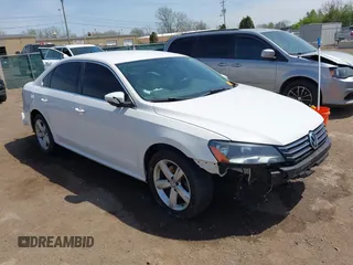 2012 Volkswagen Passat SE с VIN 1VWBP7A34CC012643, выставлен на аукционе IAAI как лот 42091983 с пробегом 203 326 миль миль и . История ставок и продаж доступна на DreamBid. Изображение 1.
