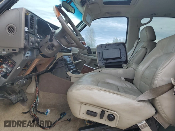 2002 Cadillac Escalade z VIN 1GYEK63N42R110276, wystawiony jako Copart lot #52862665 z przebiegiem Nie podano mil oraz Szkoda całkowita • Salvage title. Historia ofert i sprzedaży dostępna na DreamBid. Obrazek 7.
