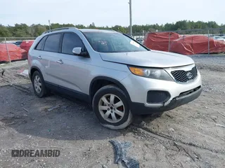 2013 Kia Sorento LX with VIN 5XYKT4A25DG389063, listed as a IAAI auction lot 41581301 with 167,726 mi miles. Bid and sale history available at carsss.com. Image 1.