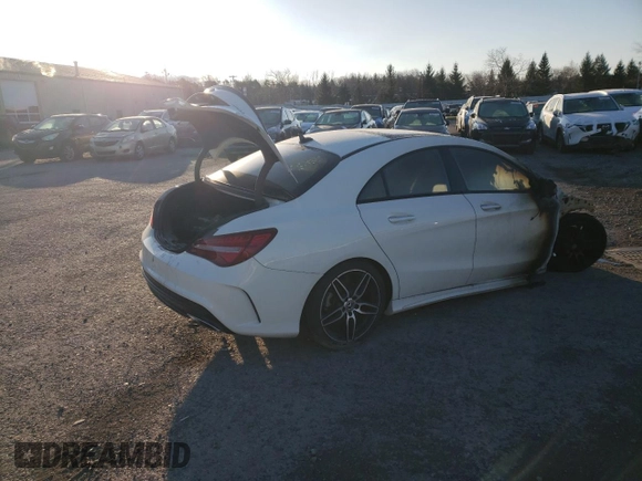 2018 Mercedes-Benz CLA 250 z VIN WDDSJ4GB6JN596858, wystawiony jako Copart lot #49793815 z przebiegiem Nie podano mil oraz Szkody całkowita. Historia ofert i sprzedaży dostępna na DreamBid. Obrazek 3.