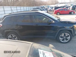 2018 Jeep Compass Limited z VIN 3C4NJCCBXJT140580, wystawiony jako IAAI lot #41797010 z przebiegiem 144 035 mil mil oraz . Historia ofert i sprzedaży dostępna na DreamBid. Obrazek 13.