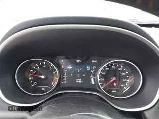 2018 Jeep Compass Latitude with VIN 3C4NJDBB1JT303009, listed as a IAAI auction lot 42012766 with 161,463 mi miles. Bid and sale history available at carsss.com. Image 7.