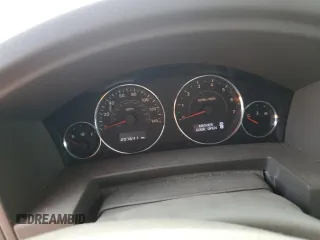 2008 Jeep Commander Sport with VIN 1J8HG48K68C111330, listed as a Copart auction lot 54011375 with 207,641 mi miles and Salvage title. Bid and sale history available at DreamBid. Image 9.
