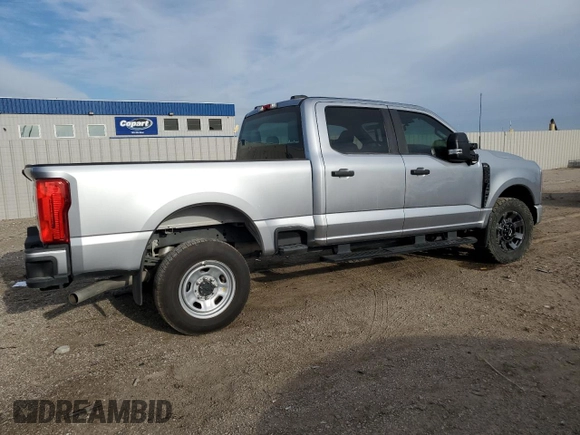 2024 Ford F-250 XL with VIN 1FT8W2BA5REC59750, listed as a Copart auction lot 56022695 with 2,724 mi miles and Salvage title. Bid and sale history available at DreamBid. Image 3.