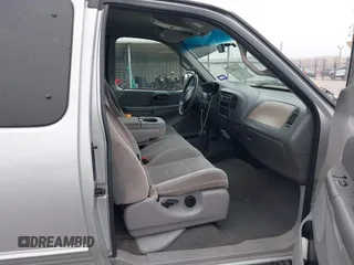 2001 Ford F-150 XL с VIN 1FTRX17L21NA88319, выставлен на аукционе IAAI как лот 41476671 с пробегом Не указан миль и . История ставок и продаж доступна на DreamBid. Изображение 5.