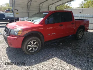 2012 Nissan Titan SV z VIN 1N6AA0ECXCN323299, wystawiony jako Copart lot #51255995 z przebiegiem 127 854 mil mil oraz Szkoda całkowita • Salvage title. Historia ofert i sprzedaży dostępna na DreamBid. Obrazek 1.