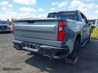 2019 Chevrolet Silverado 1500 Custom Trail Boss with VIN 1GCPYCEF8KZ348035, listed as a IAAI auction lot 41895464 with 1 mi miles. Bid and sale history available at carsss.com. Image 4.