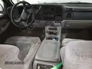 2001 Chevrolet Suburban LS with VIN 3GNFK16T81G111623, listed as a Copart auction lot 43782935 with 302,353 mi miles and Non Repairable. Bid and sale history available at carsss.com. Image 8.