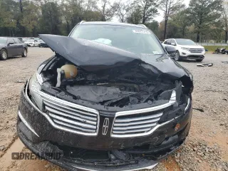 2017 Lincoln MKC Premiere with VIN 5LMCJ1C92HUL03451, listed as a Copart auction lot 49977215 with 78,743 mi miles and Salvage Title. Bid and sale history available at DreamBid. Image 5.