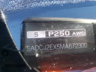 2021 Jaguar F-Pace S z VIN SADCJ2EX5MA672300, wystawiony jako Copart lot #84248744 z przebiegiem Nie podano mil oraz Szkoda całkowita • Salvage title. Historia ofert i sprzedaży dostępna na DreamBid. Obrazek 14.