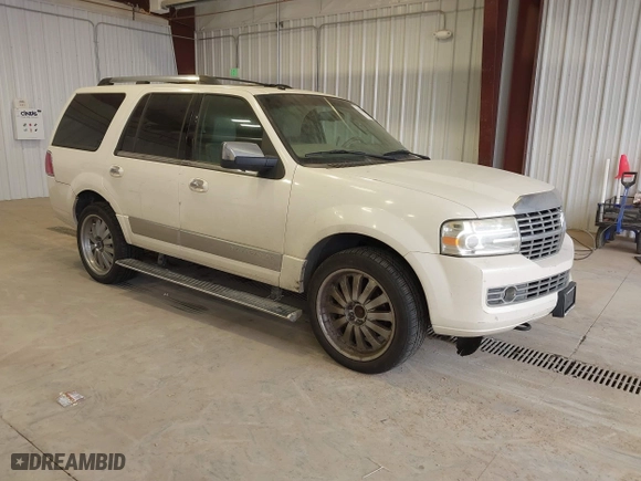2007 Lincoln Navigator with VIN 5LMFU28517LJ07327, listed as a IAAI auction lot 41706941 with 225,124 mi miles. Bid and sale history available at carsss.com. Image 1.