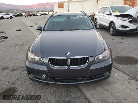 2006 BMW 3 Series 325xi с VIN WBAVT13576AV98386, выставлен на аукционе Copart как лот 81520954 с пробегом 362 557 миль миль и Списание • Salvage title. История ставок и продаж доступна на DreamBid. Изображение 5.