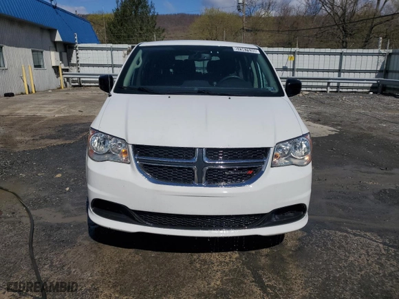 2018 Dodge Grand Caravan SE with VIN 2C4RDGBG4JR190357, listed as a Copart auction lot 52367535 with 128,782 mi miles and Clean Title. Bid and sale history available at carsss.com. Image 5.