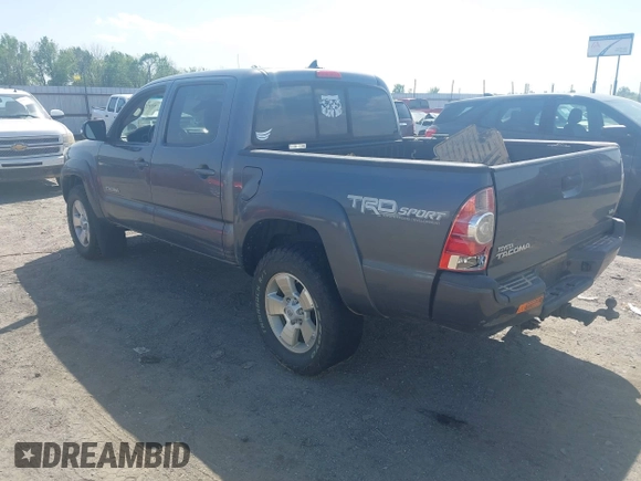 2015 Toyota Tacoma with VIN 5TFLU4EN6FX112735, listed as a IAAI auction lot 41997990 with 159,322 mi miles and . Bid and sale history available at DreamBid. Image 3.