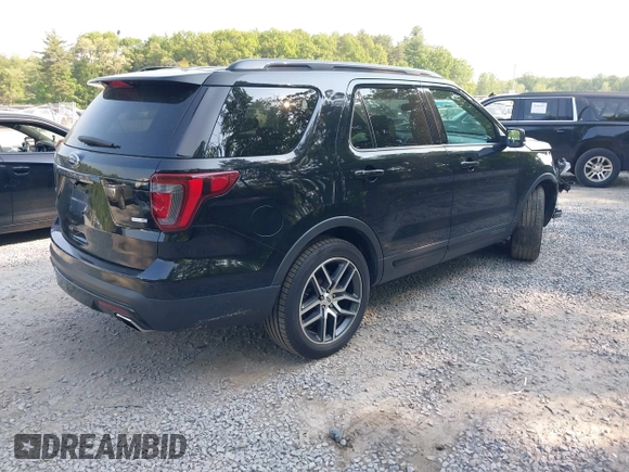 2017 Ford Explorer Sport z VIN 1FM5K8GTXHGE26582, wystawiony jako IAAI lot #42412469 z przebiegiem 89 774 mil mil oraz . Historia ofert i sprzedaży dostępna na DreamBid. Obrazek 4.