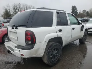 2004 Chevrolet TrailBlazer LS with VIN 1GNDT13S742327217, listed as a Copart auction lot 50155425 with 128,786 mi miles and Salvage Title. Bid and sale history available at carsss.com. Image 3.