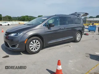 2019 Chrysler Pacifica Touring L с VIN 2C4RC1BG0KR596864, выставлен на аукционе Copart как лот 62534595 с пробегом 131 230 миль миль и Списание • Salvage title. История ставок и продаж доступна на DreamBid. Изображение 1.